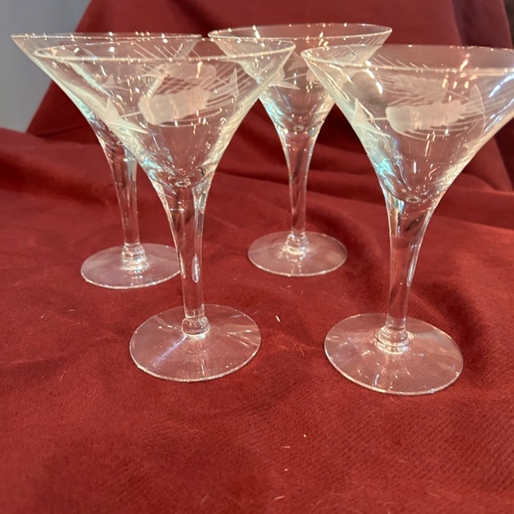 Vintage Hand Cut Wheat Pattern Goblets - Picture 4 of 6